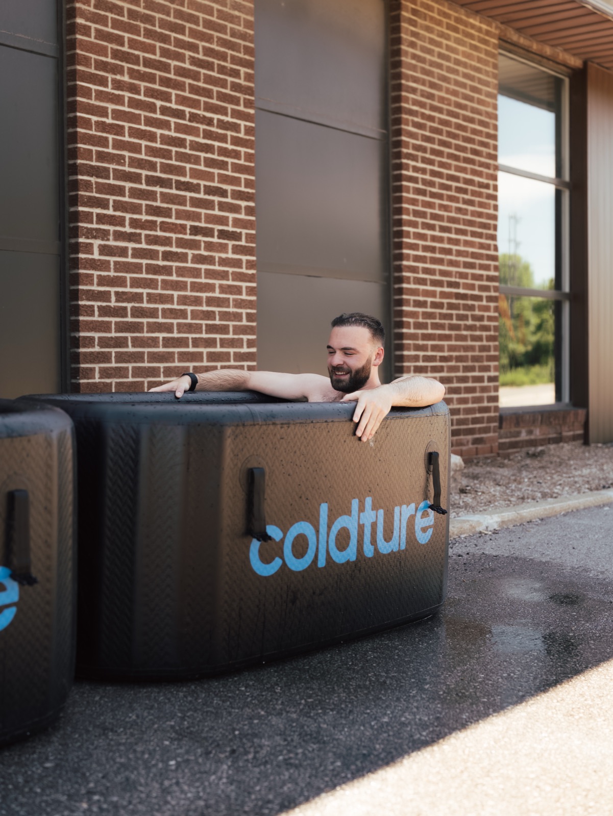 Cooling down in a Coldture tub